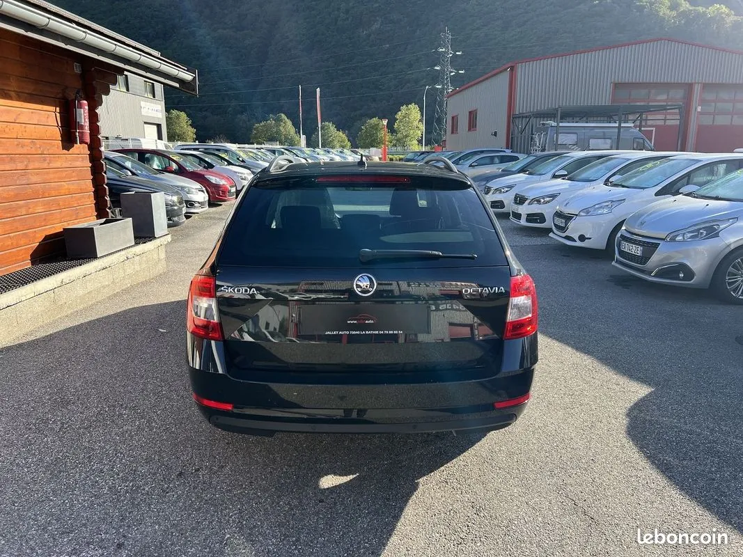 Skoda Octavia 2019 photo 3