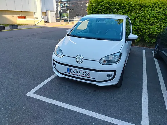 Volkswagen Up 2012 photo 3