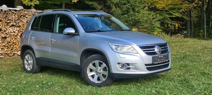 Volkswagen Tiguan 2010 photo 2
