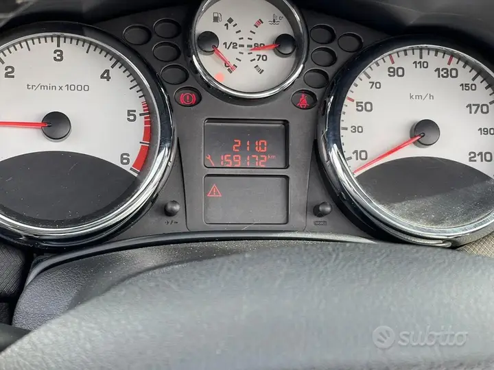 Peugeot 207 2011 photo 4