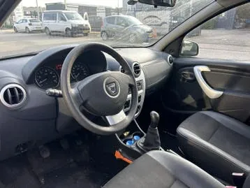 Dacia Sandero 2012 photo 3