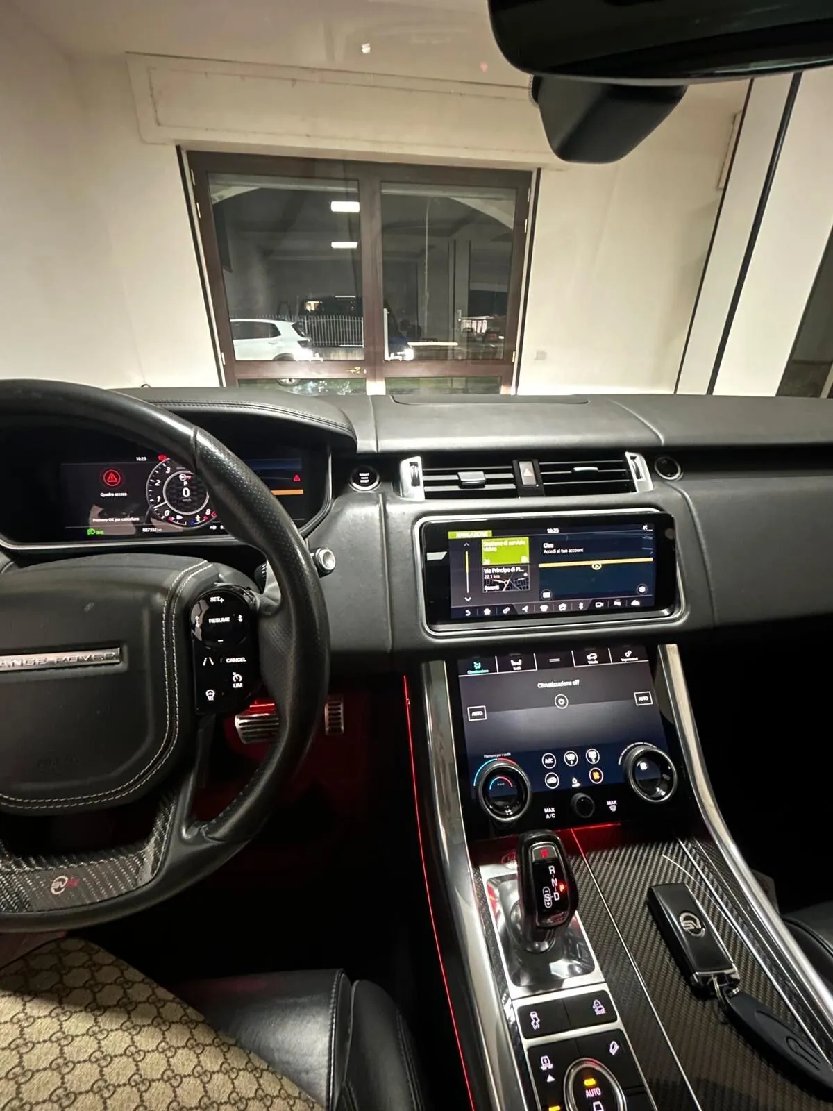 Land Rover Range Rover Sport 2019 photo 2