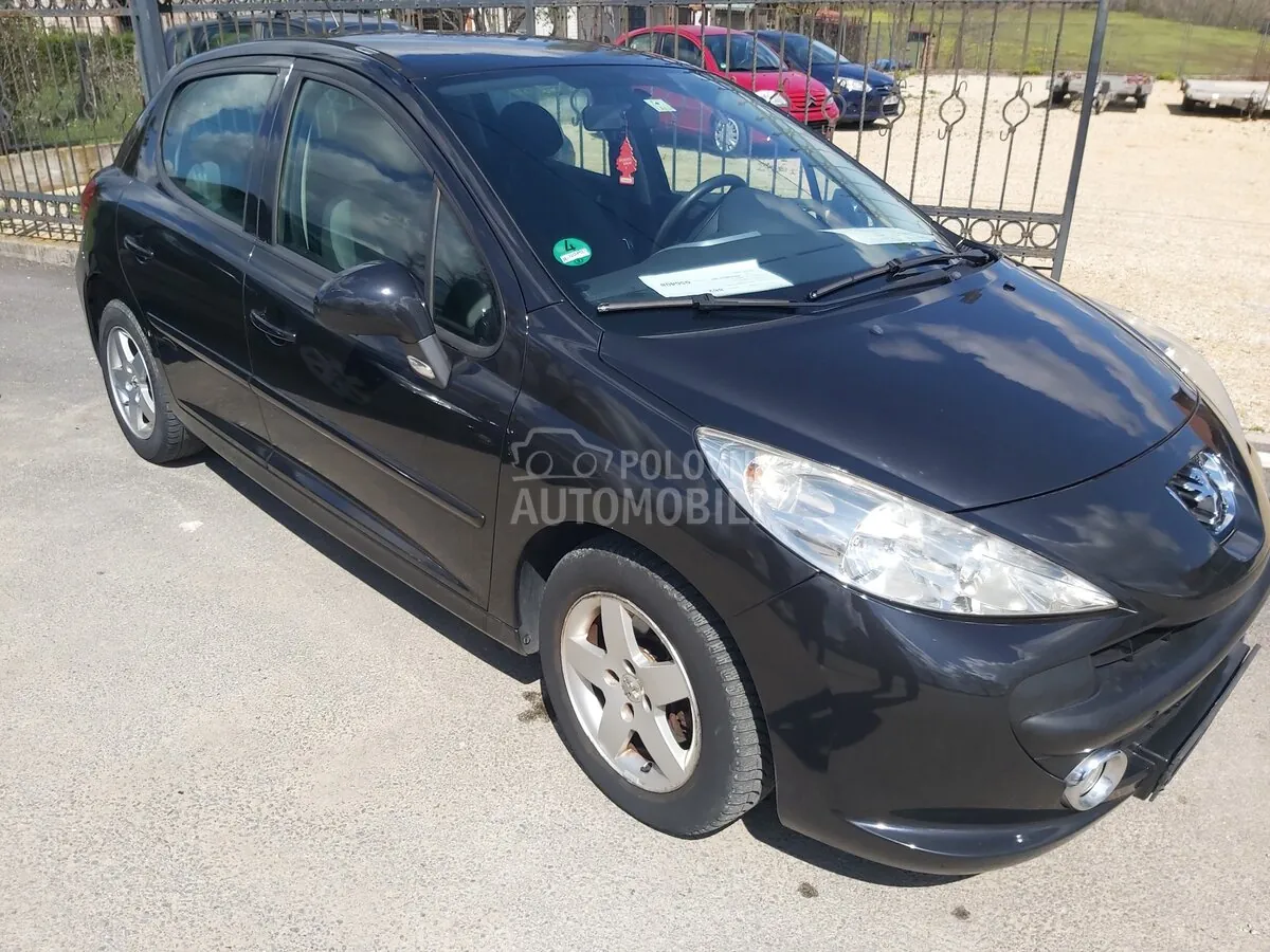 Peugeot 207 2009 photo 5