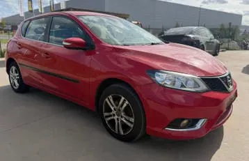Nissan Pulsar 2015 photo 2