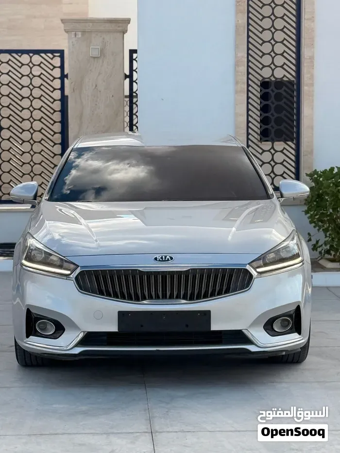 Kia Cadenza 2018 photo 5