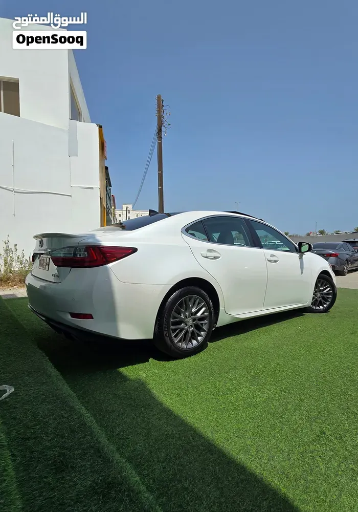 Lexus Es350 2018 photo 4