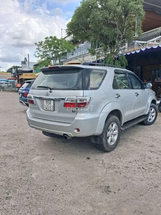 Toyota Fortuner 2009 photo 4