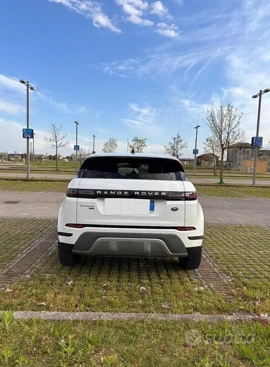 Land Rover Range Rover Evoque 2020 photo 3