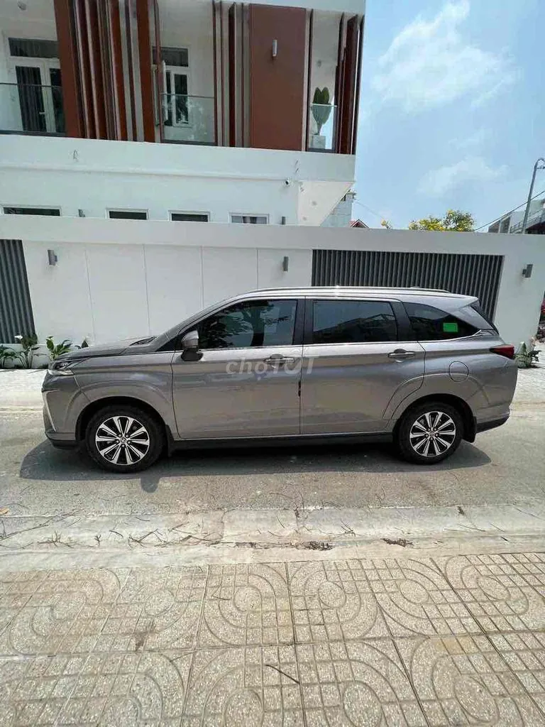 Toyota Veloz Cross