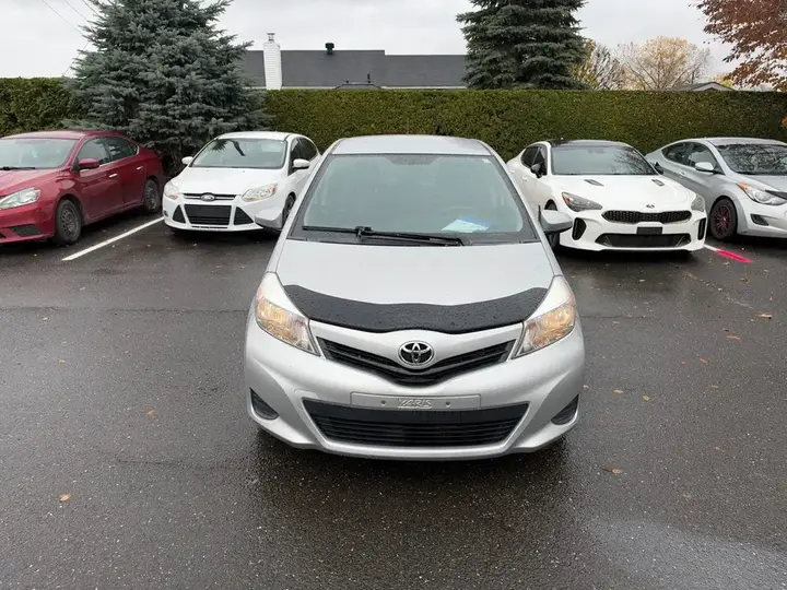 Toyota Yaris 2014 photo 5