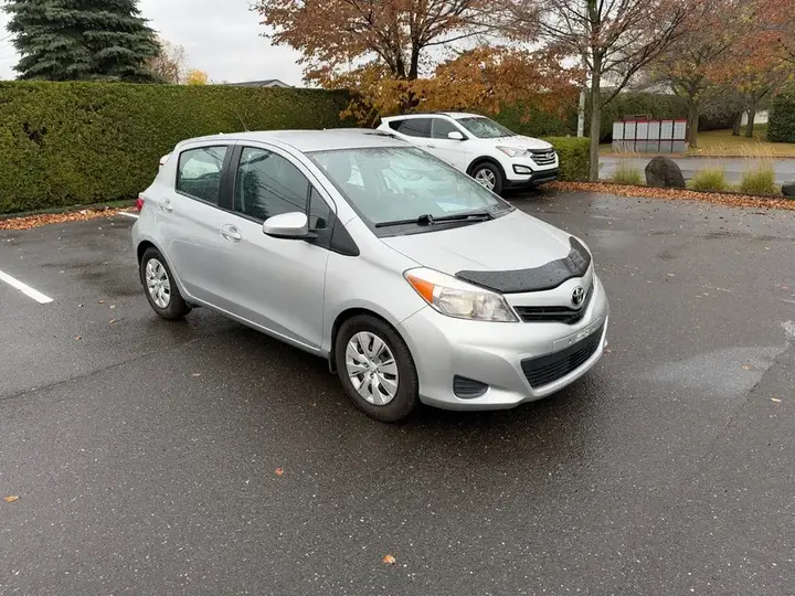 Toyota Yaris 2014 photo 4