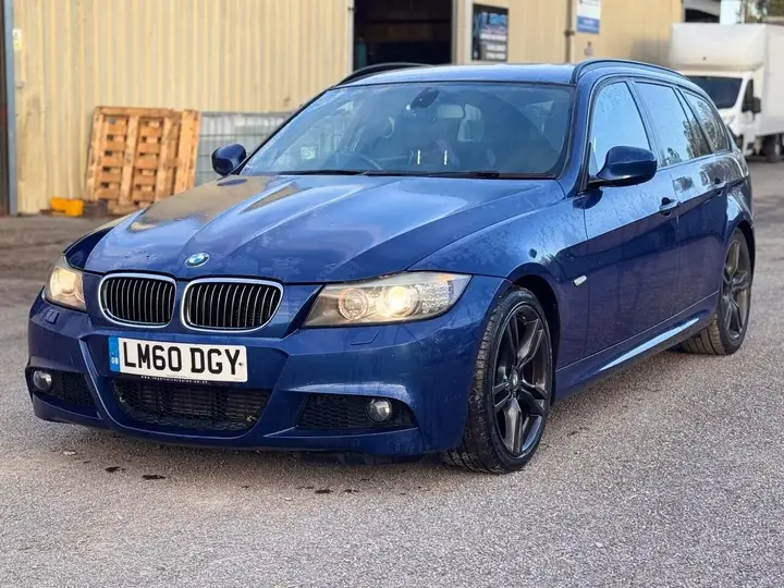 BMW 3 Series 2010 photo 4