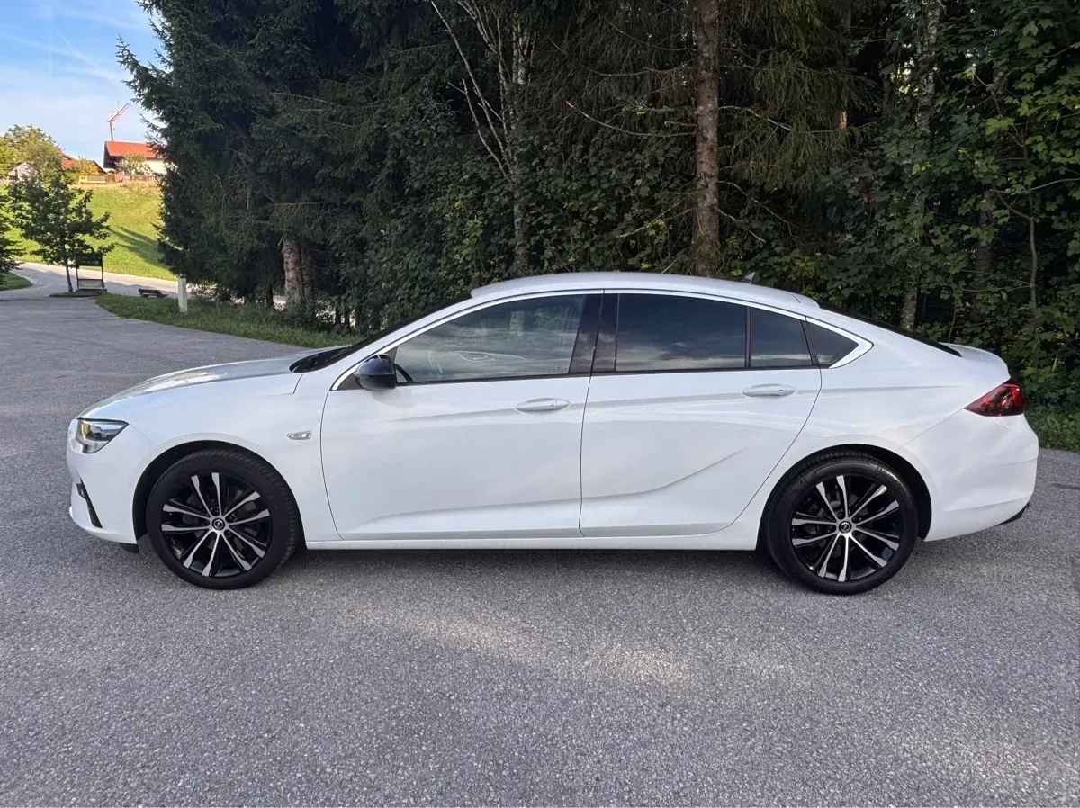 Opel Insignia 2021 photo 2