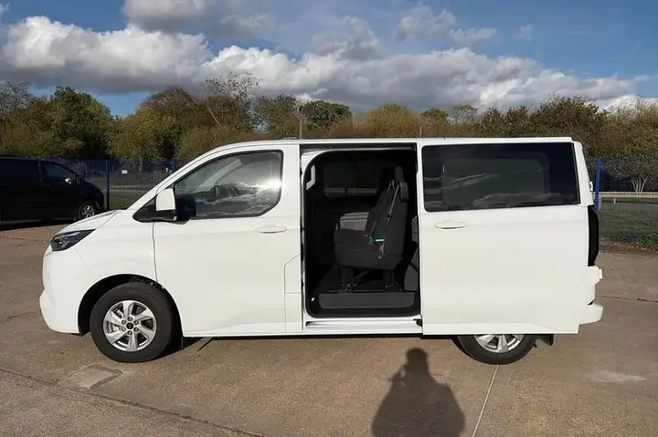 Ford Transit Custom 2026 photo 5