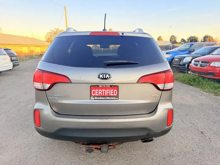 Kia Sorento 2015 photo 5