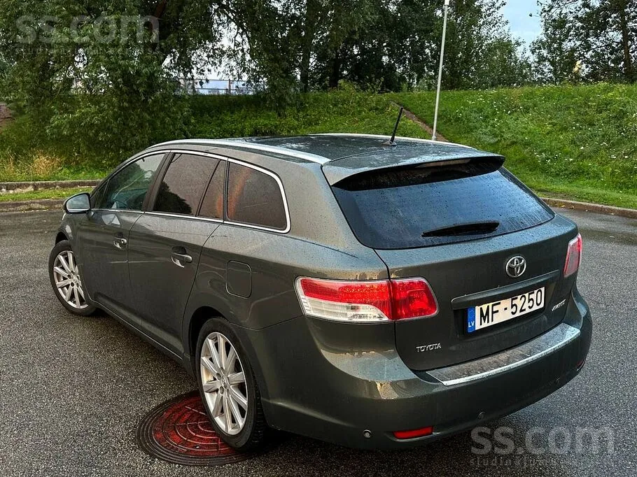 Toyota Avensis 2009 photo 3