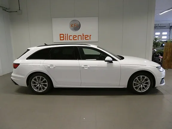 Audi A4 2023 photo 3