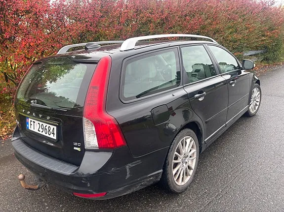 Volvo V50 2010 photo 3