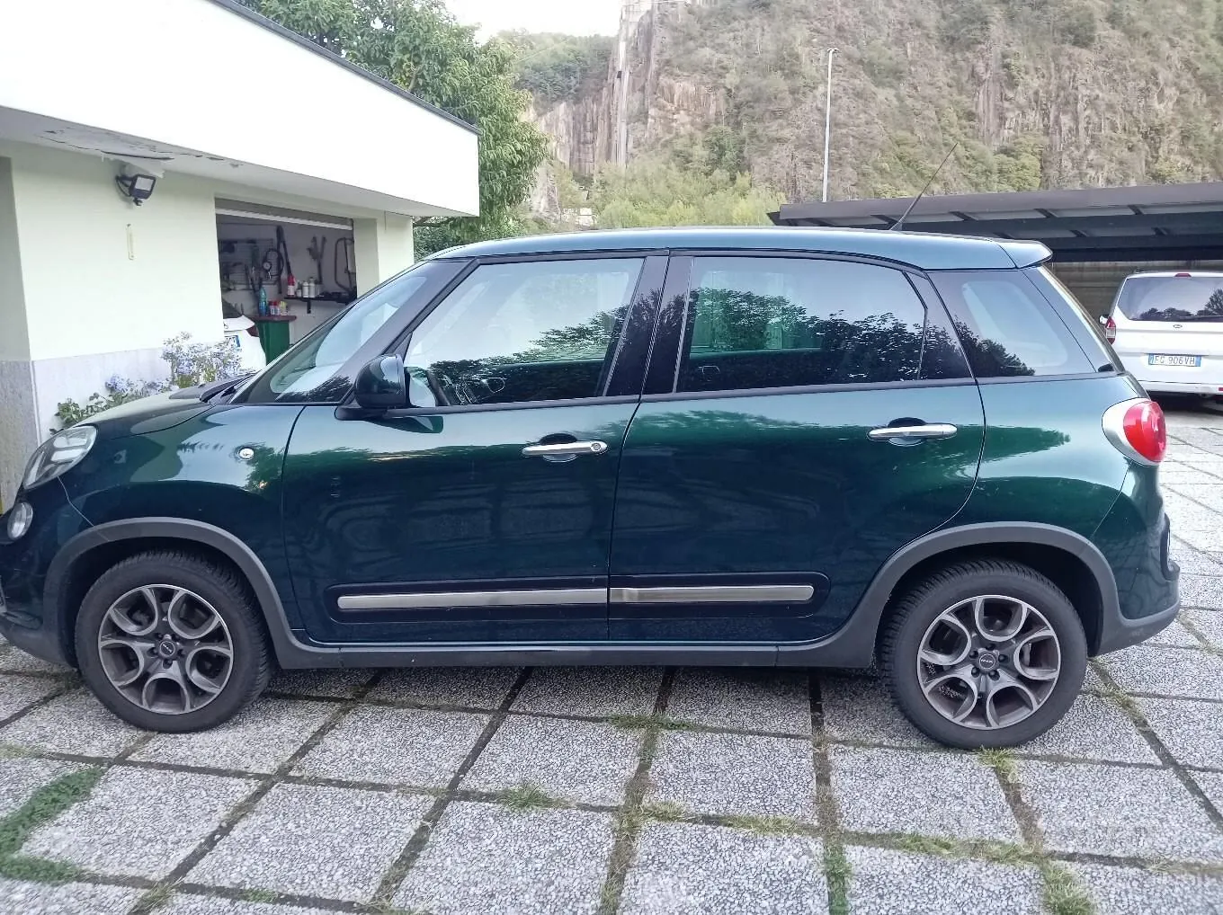Fiat 500L 2013 photo 2