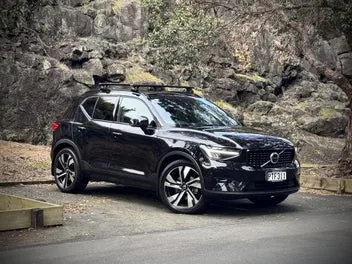 Volvo Xc40 2023 photo 2