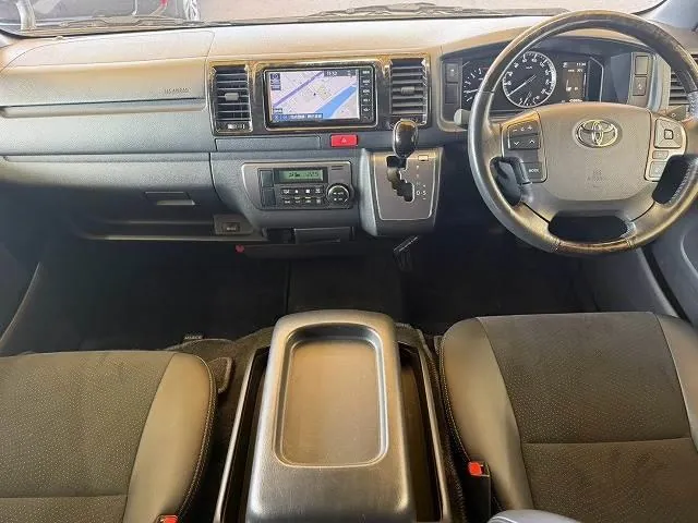 Toyota Hiace Gl 2024 photo 2