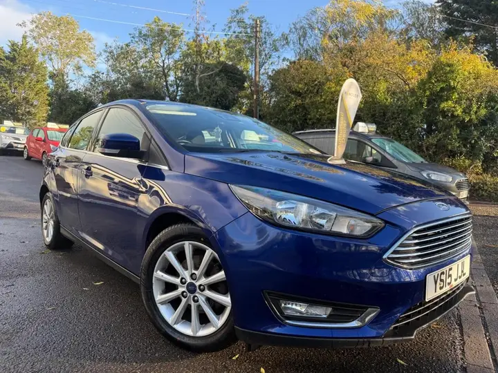 Ford Focus 2015 photo 2