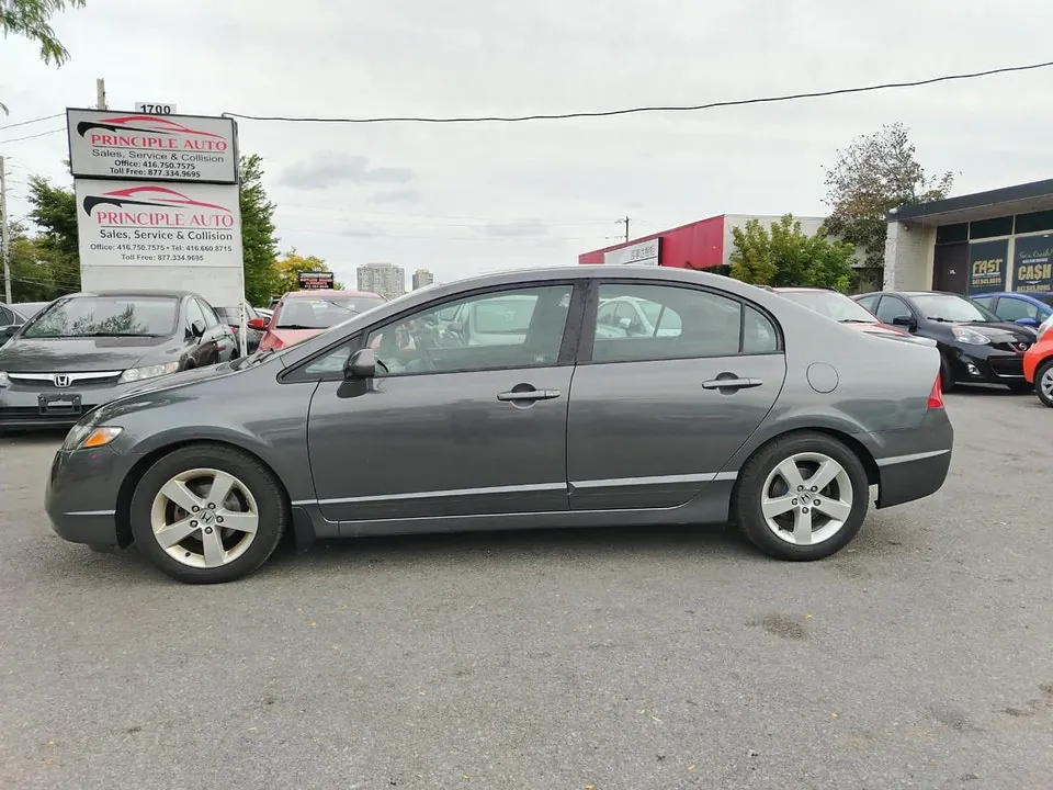Honda Civic 2010 photo 2