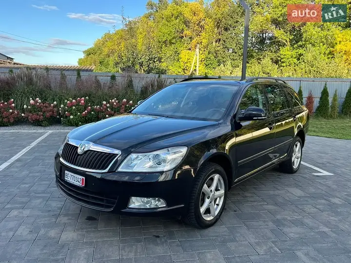 Skoda Octavia 2012 photo 3