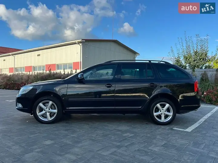 Skoda Octavia 2012 photo 5