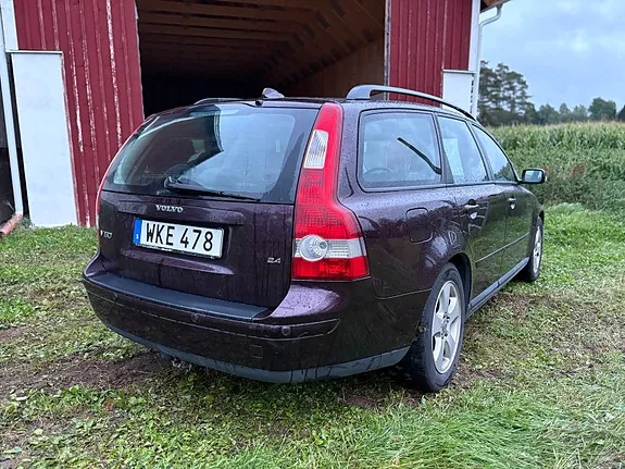 Volvo V50 2005 photo 2