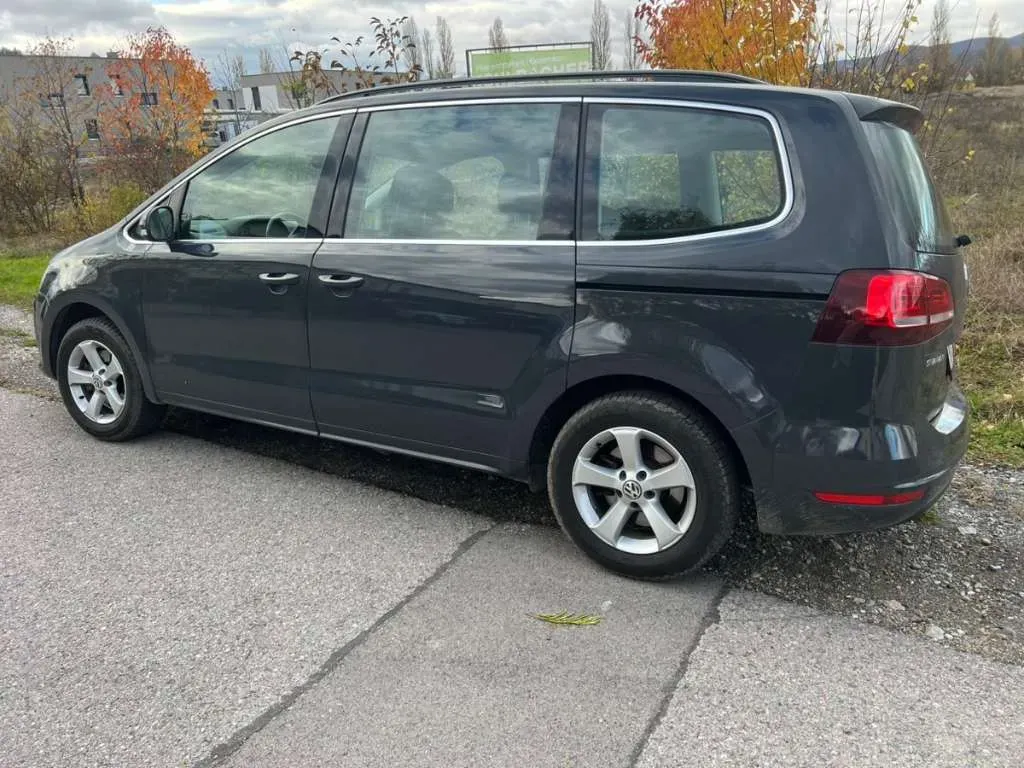 Volkswagen Sharan 2016 photo 2