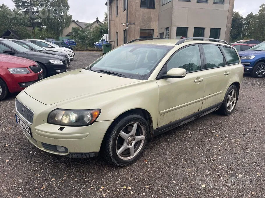Volvo V50