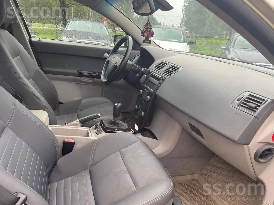 Volvo V50 2006 photo 5