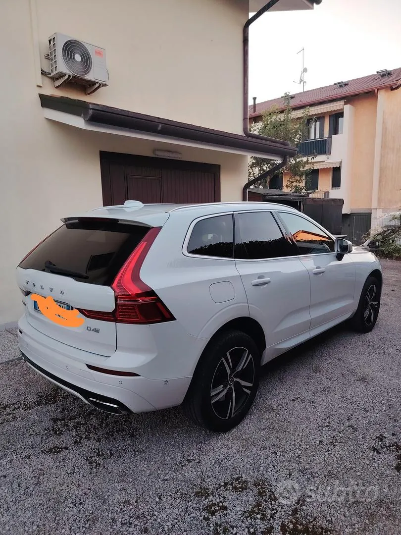 Volvo Xc60 2018 photo 2