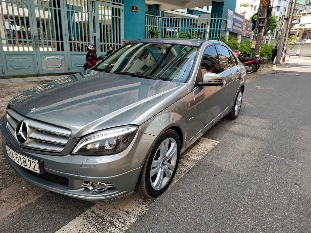 Mercedes-Benz C-Class 2010 photo 4