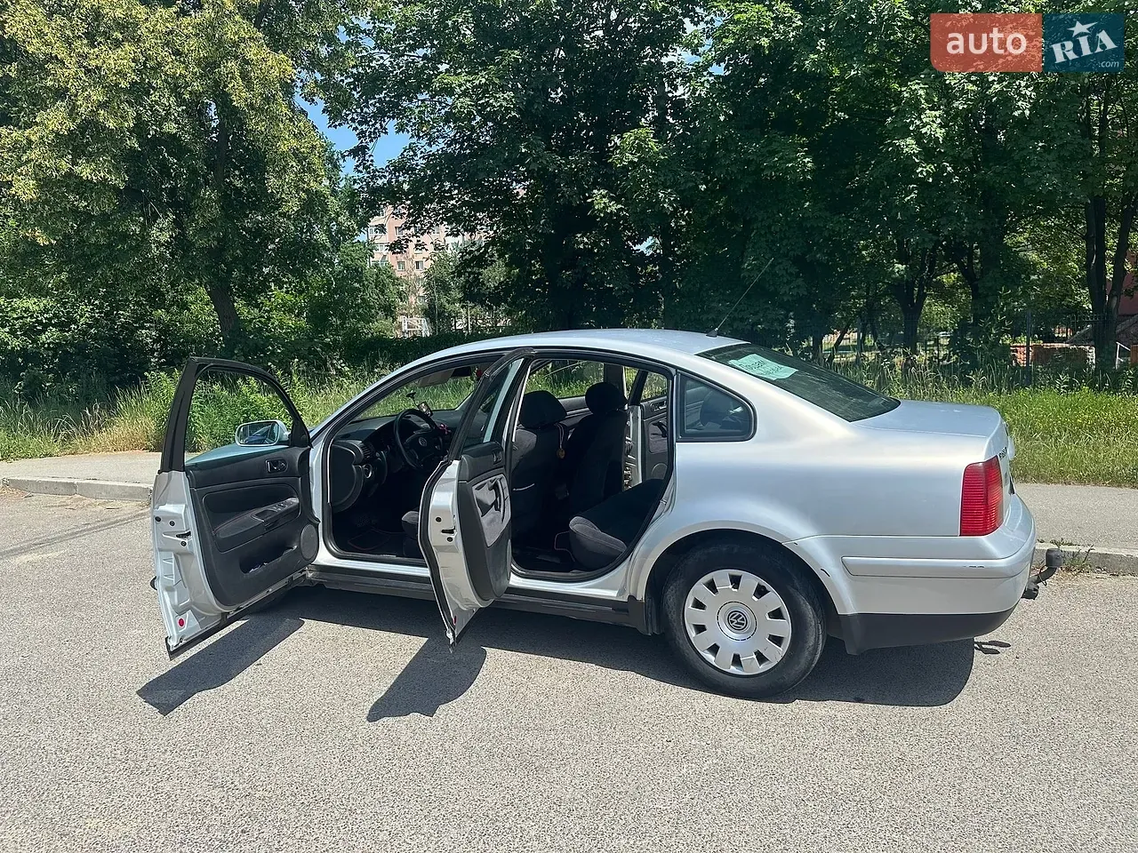 Volkswagen Passat 1998 photo 4