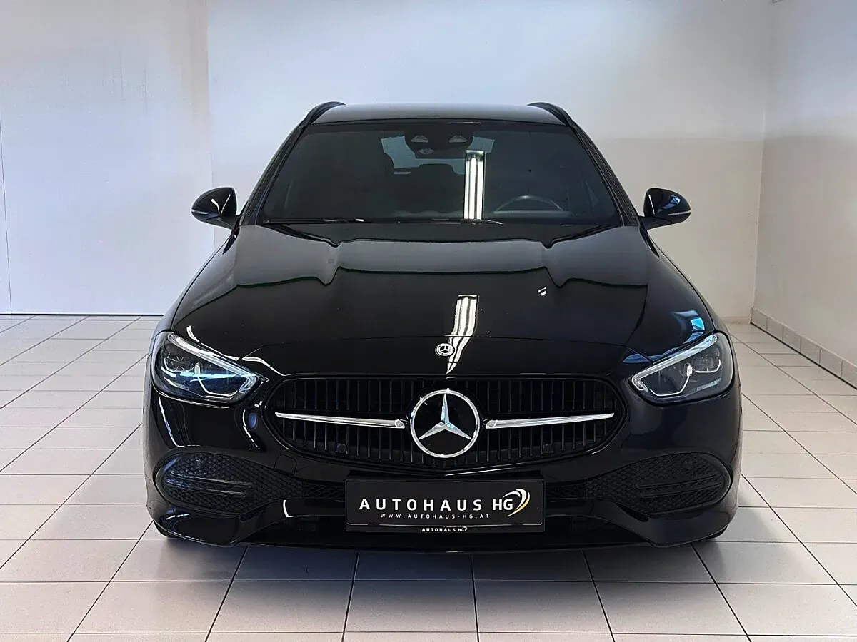 Mercedes-Benz C-Class 2023 photo 2