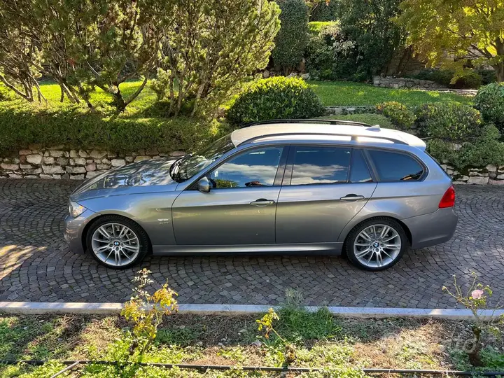 BMW 330D 2008 photo 2