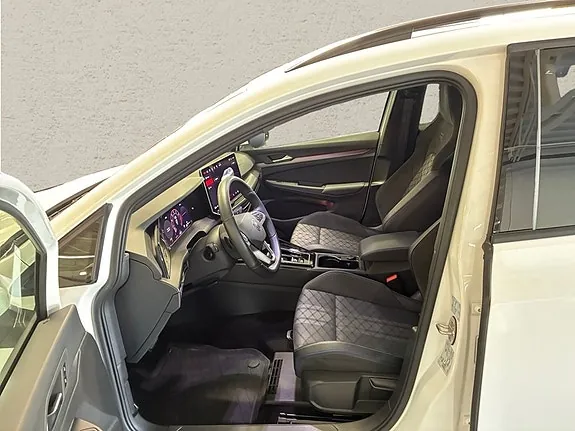 Volkswagen Golf I 2025 photo 4