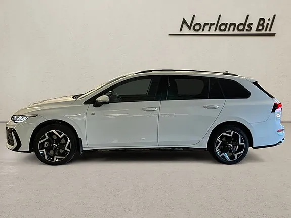 Volkswagen Golf I 2025 photo 3