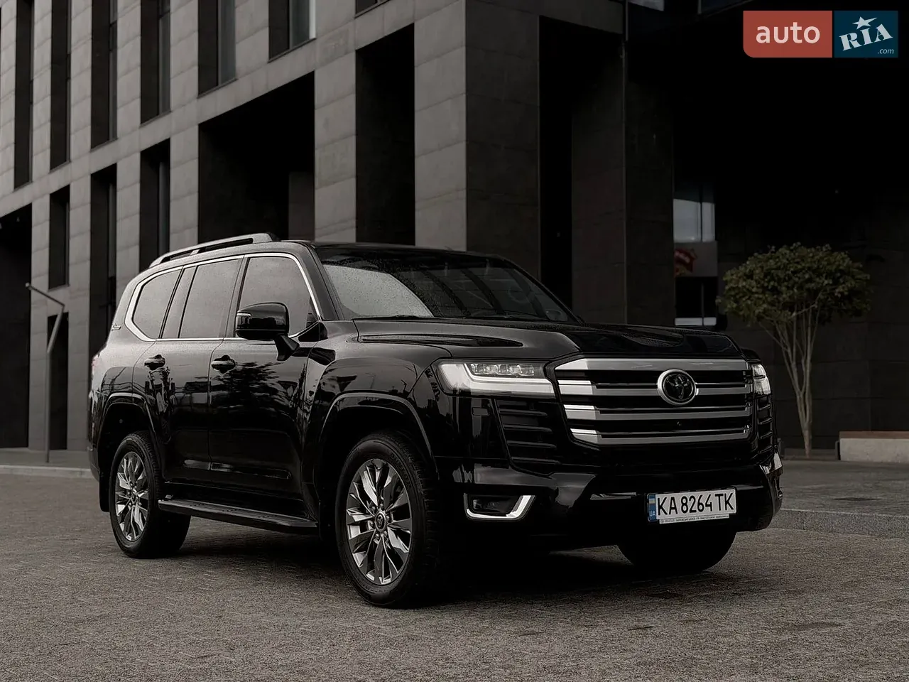 Toyota Land Cruiser 2022 photo 3