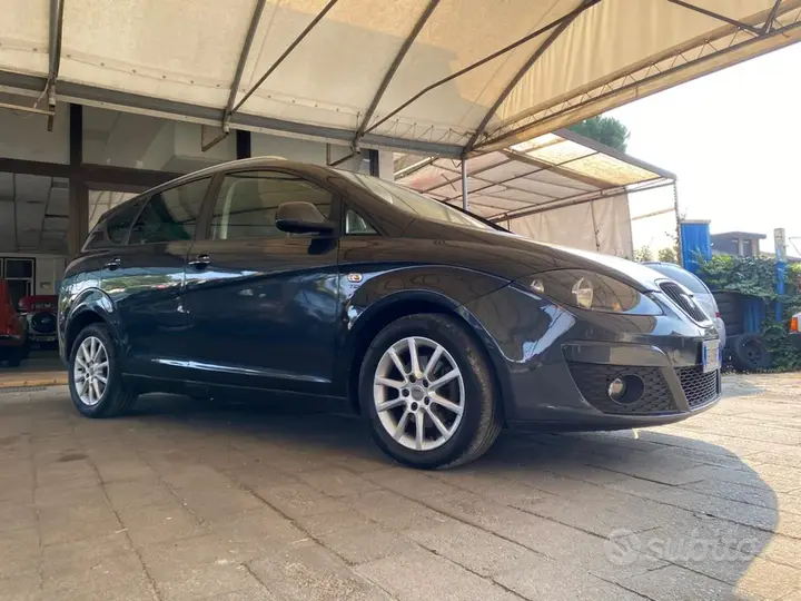 Seat Altea 2010 photo 2