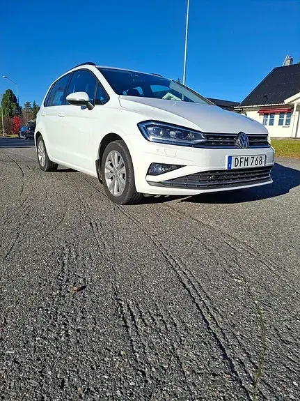 Volkswagen Golf Sportsvan 2018 photo 5