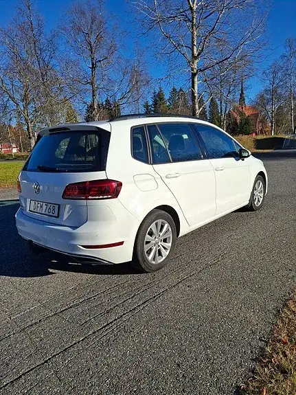 Volkswagen Golf Sportsvan 2018 photo 3