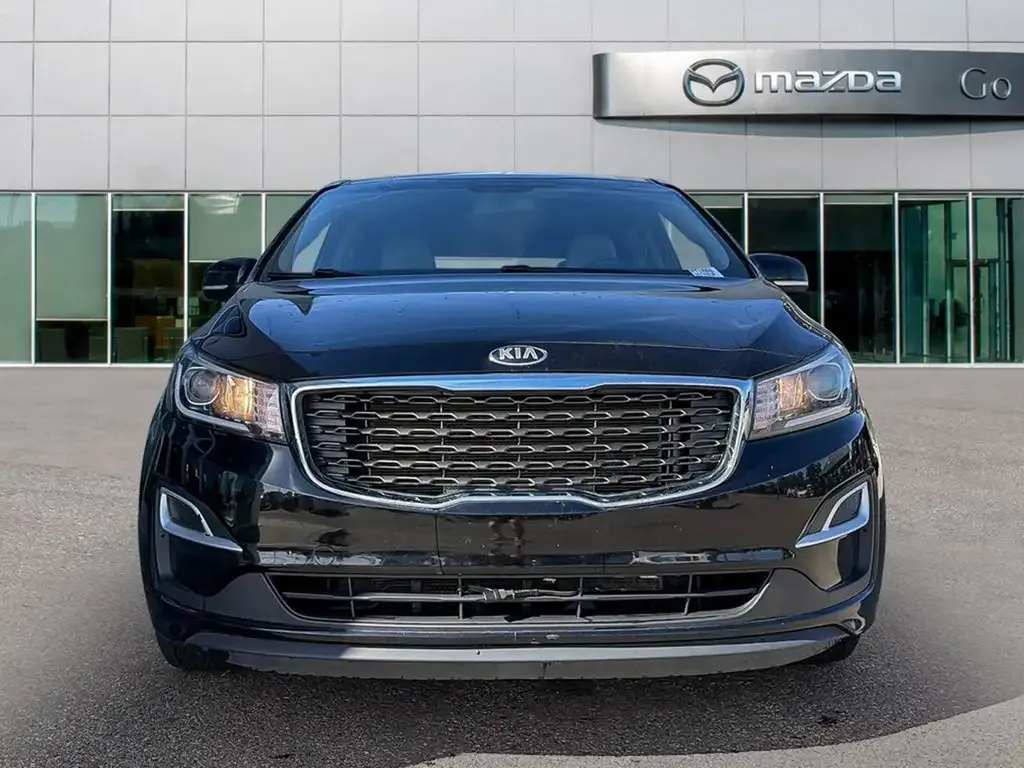 Kia Sedona 2019 photo 2