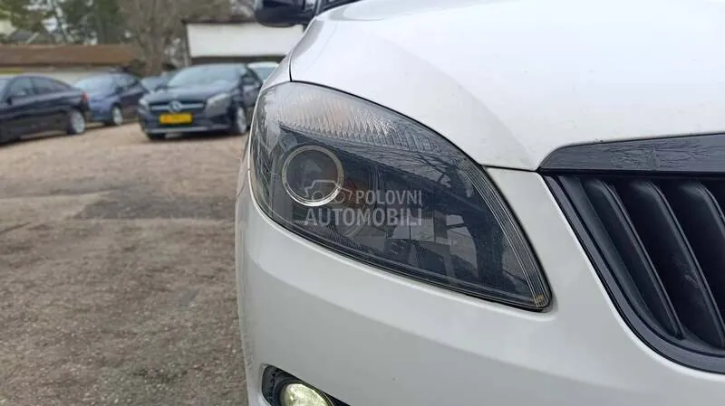 Skoda Fabia 2012 photo 5