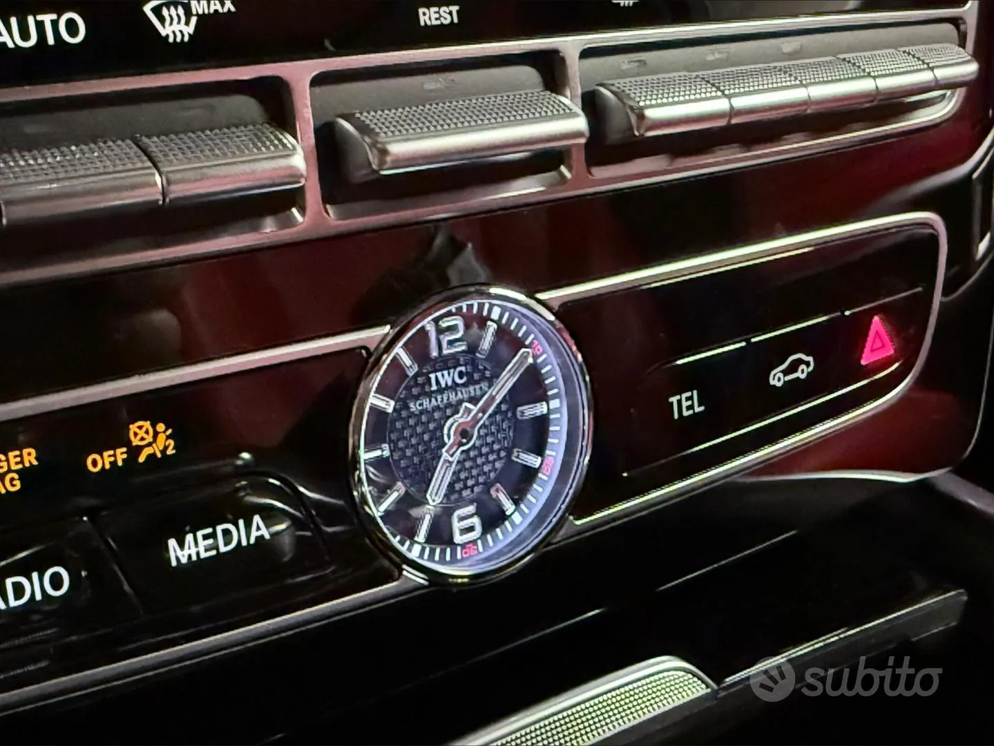 Mercedes-Benz G-Class 2023 photo 2