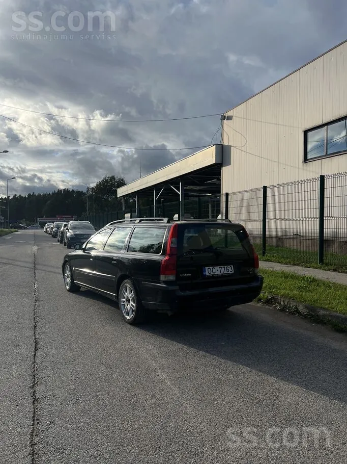 Volvo V70 2004 photo 3