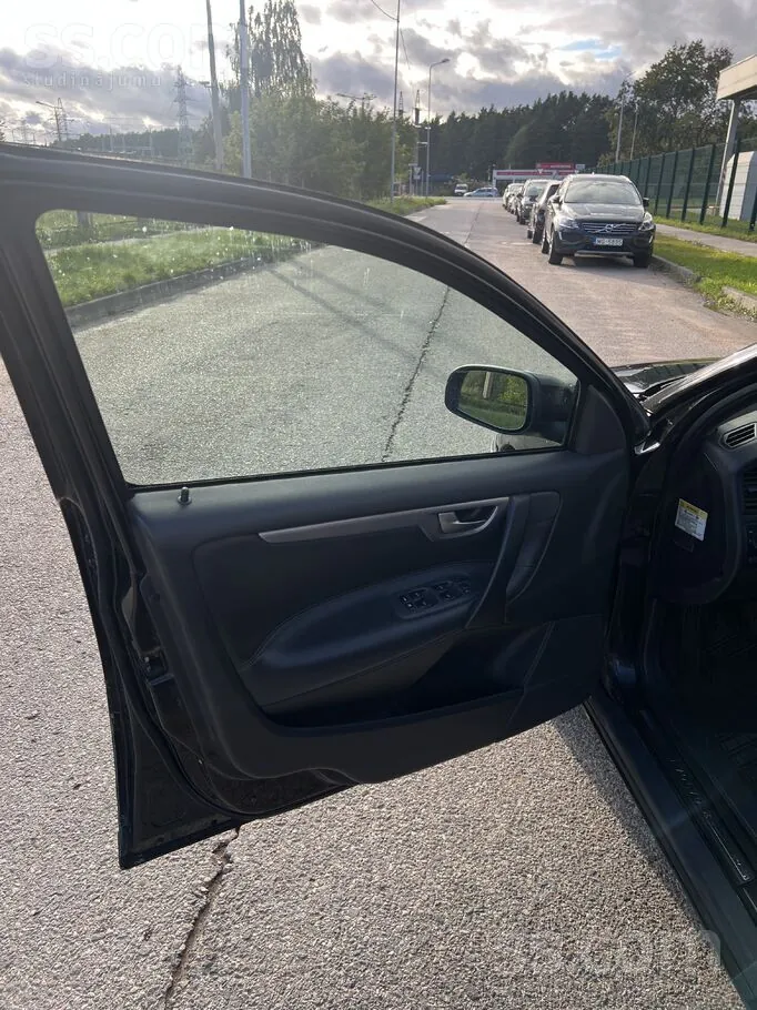 Volvo V70 2004 photo 5