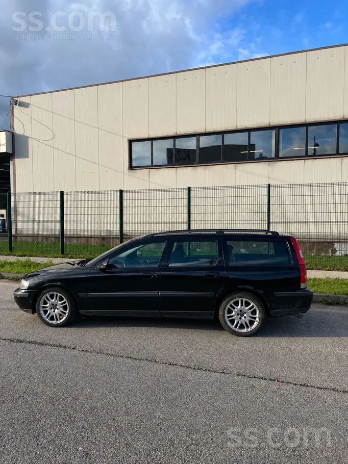 Volvo V70 2004 photo 4